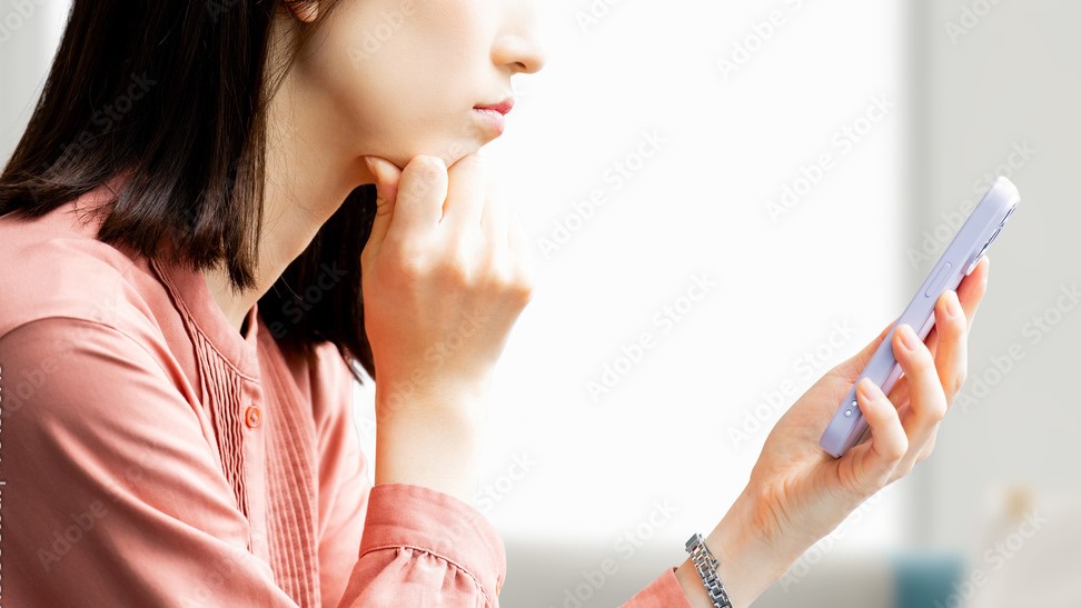 自慢ばかりする人に疲れた…職場で心を守る“距離の取り方”とキャリア戦略